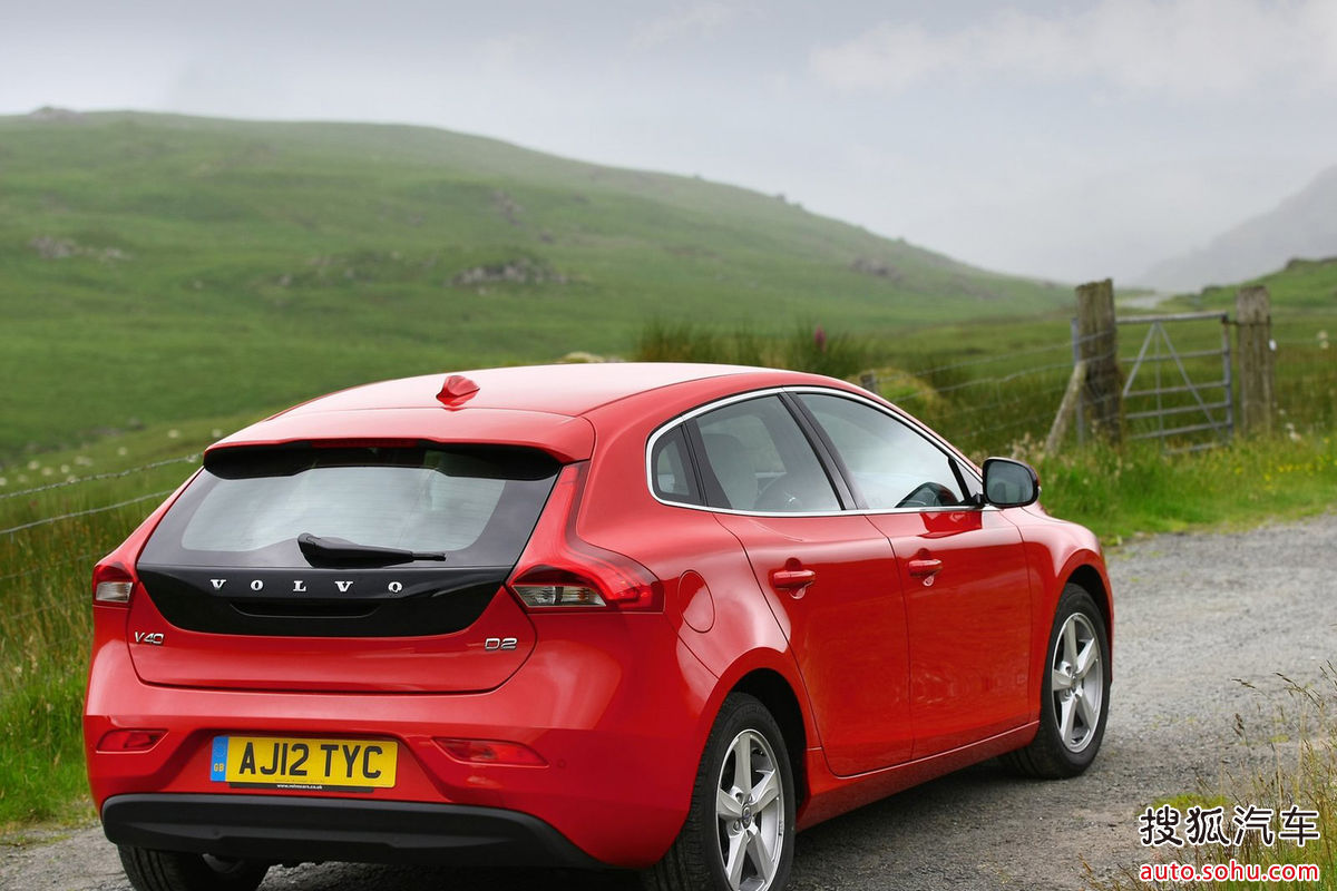 p>沃尔沃v40是 a target="_blank" href="/item/沃尔沃/156892" data