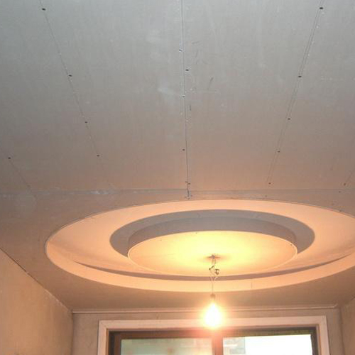  p>石膏板是目前应用最广泛的一类新型吊顶 a href="#" data-lemmaid=