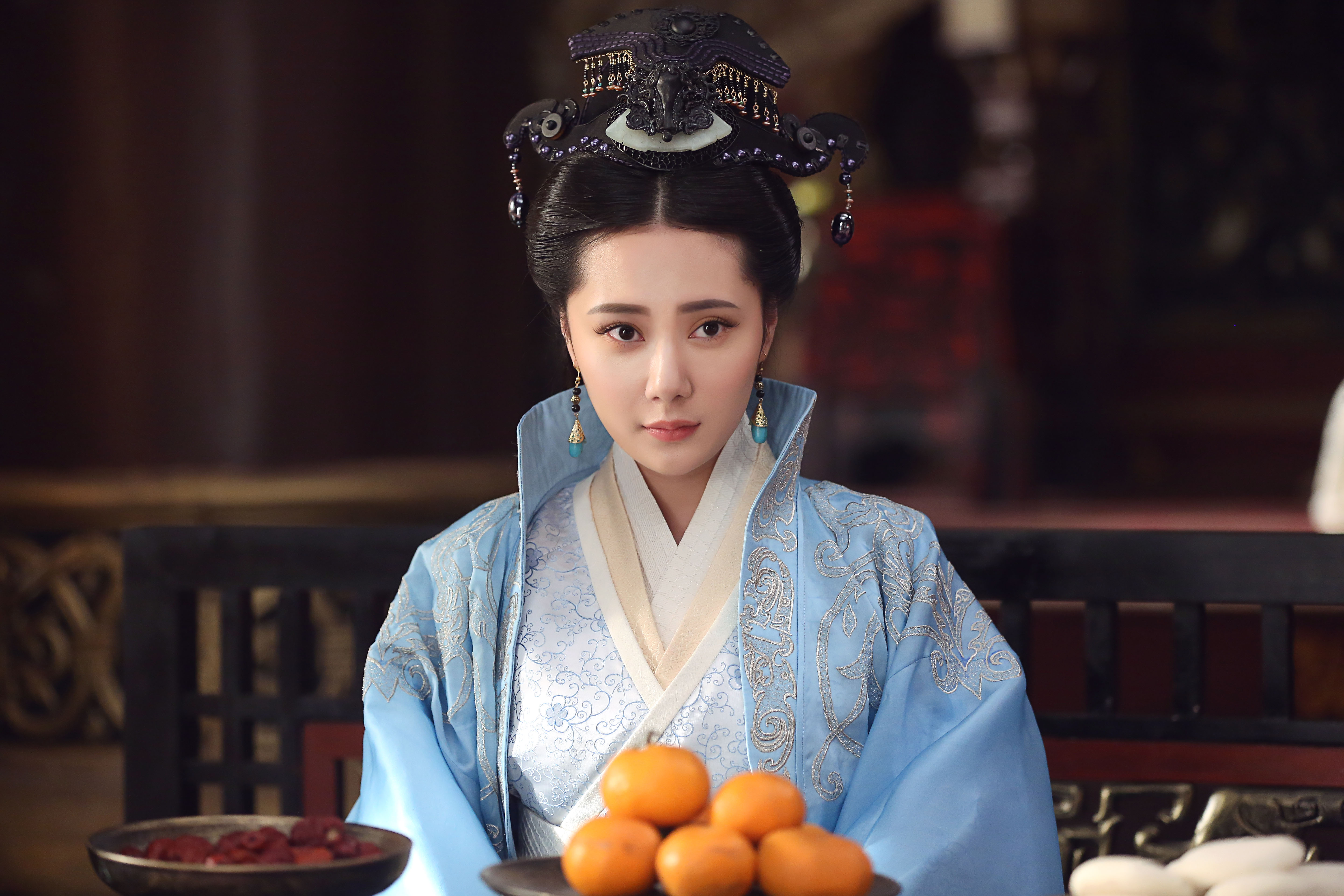  p>李朵,1972年11月28日出生于陕西西安,中国内地女演员,代表作品《 a