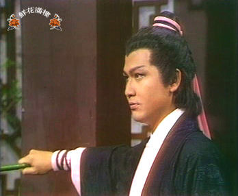 黄允财
