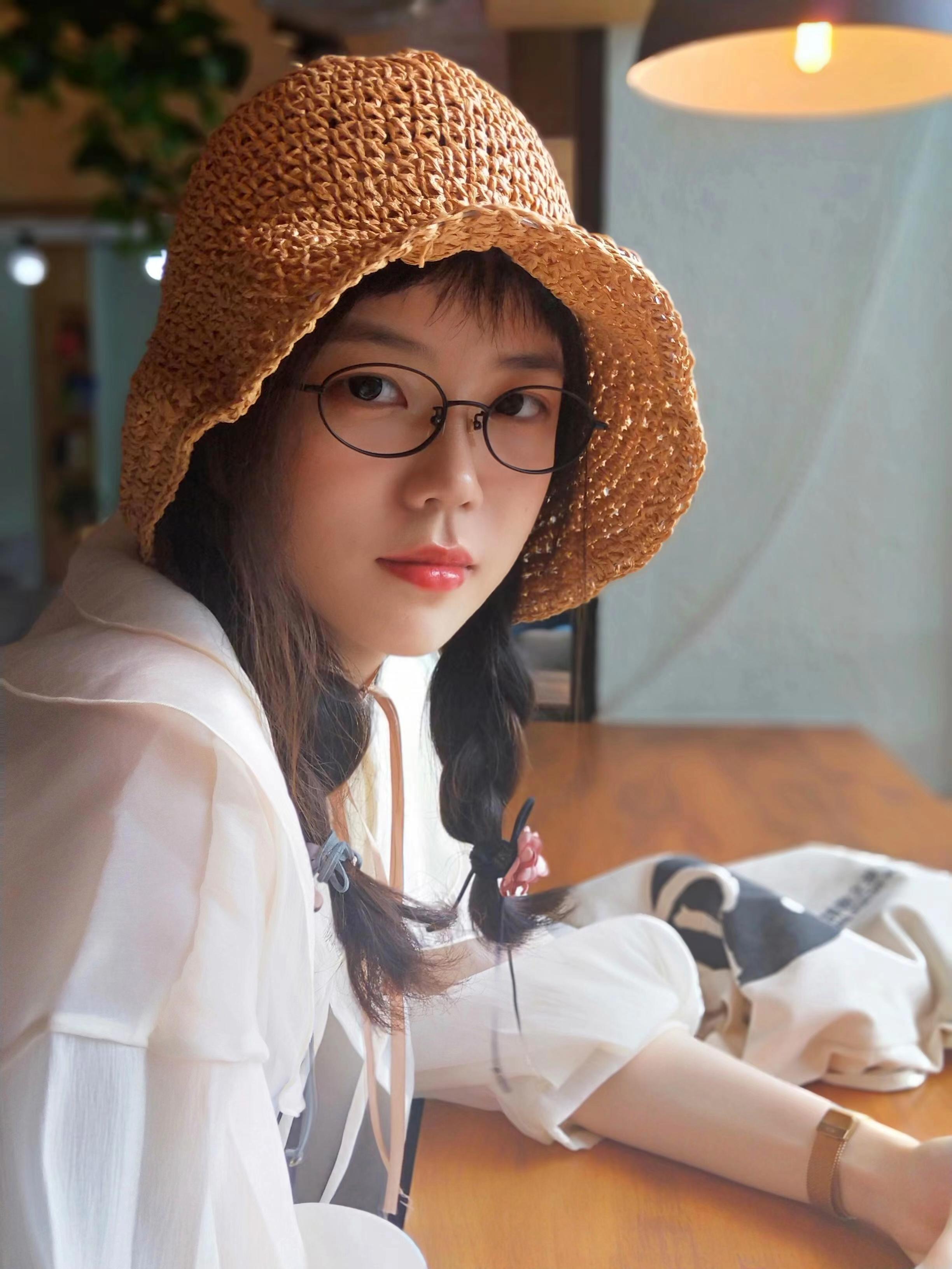 class="ref" data-ctrid="tnstcfbyy6sh">真真,90后作家,诗人,中国