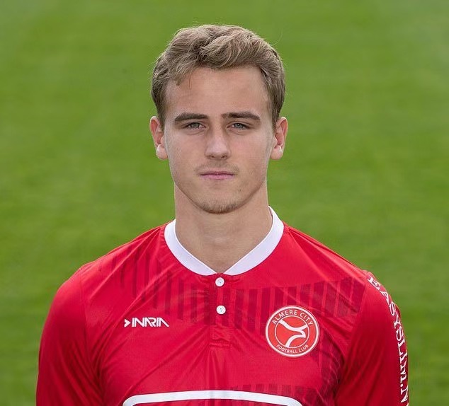  p data-id="gnc0pkz40x">米切尔·博格坎普(mitchel bergkamp), span