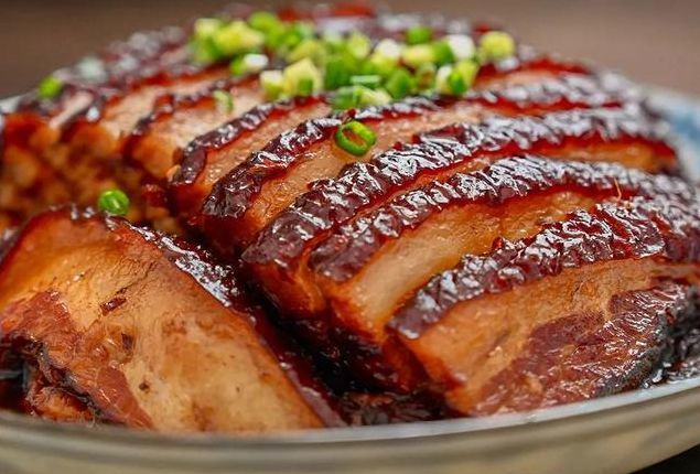  p>梅菜蒸扣肉是四川省传统的名菜,属于川菜系. /p>