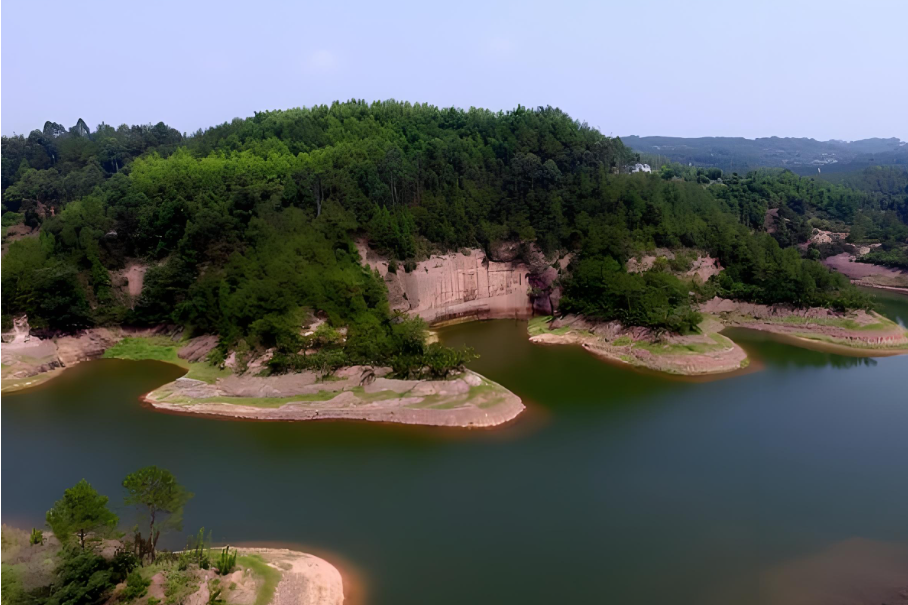 龙岩森林水乡是龙岩九溪庐旅游开发有限