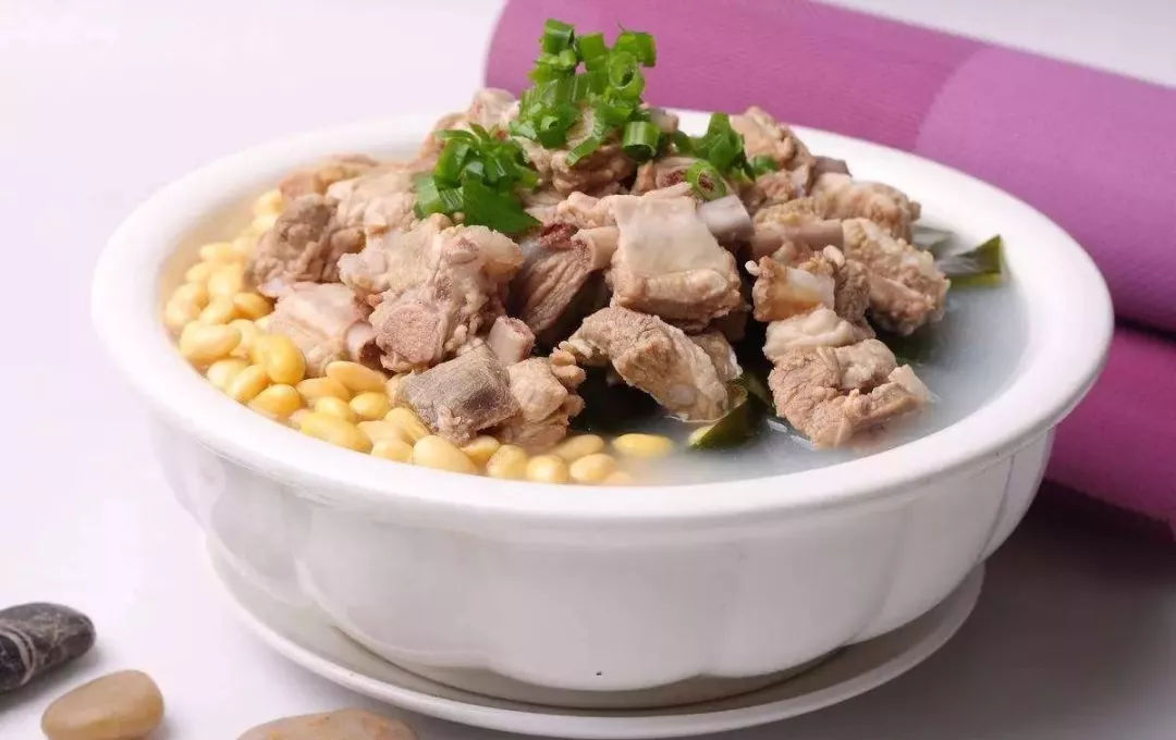 排骨炖黄豆