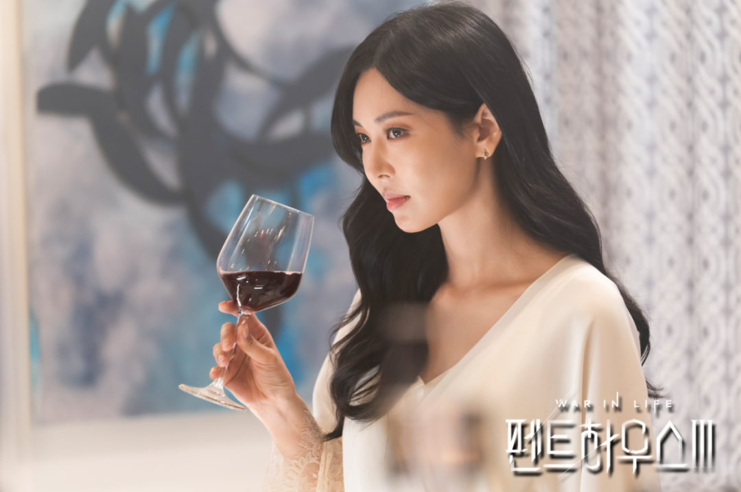 《顶楼3》四宗罪，差评？_百科TA说
