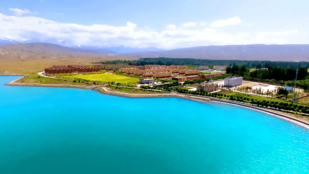 data-id="gnt8j1aluk">昆玉市, a target="_blank" href="/item/新疆