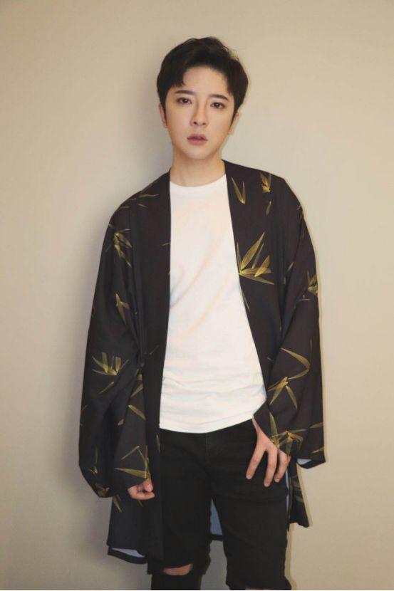 id="syamcvd4g8ac">32 /sup>出生于湖南省郴州市,中国内地古风男歌手