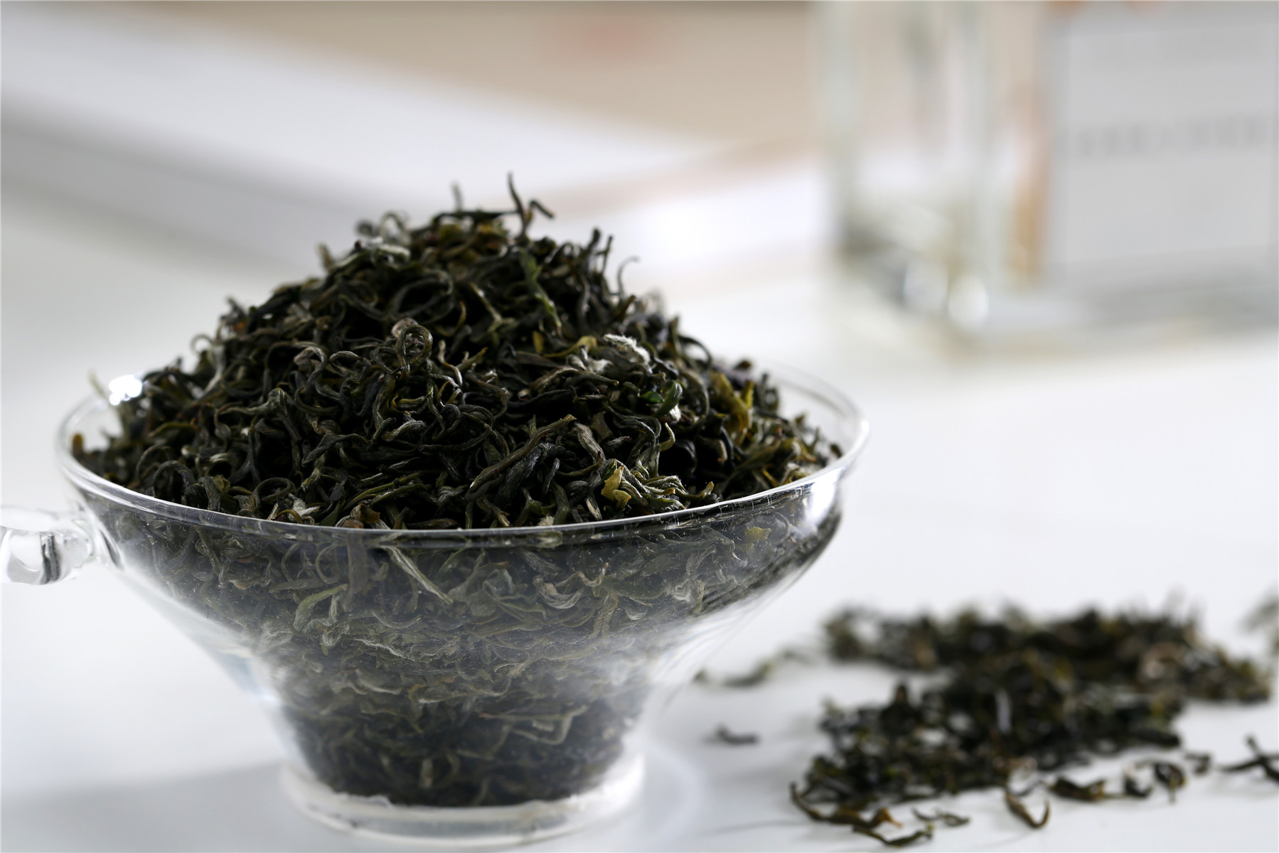 从采茶到成品,几十道工序. sup data-ctrid="qtln3cb">1 /sup> /p>