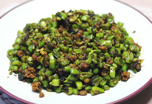 橄榄菜肉末炒四季豆