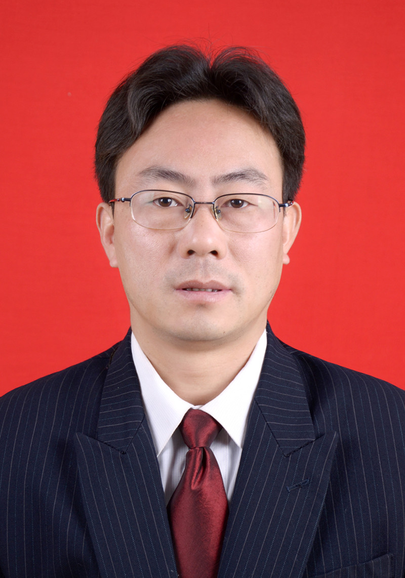  /p> p>现任湘西州人民政府副秘书长,湘西自治州信访局党组书记,局长.