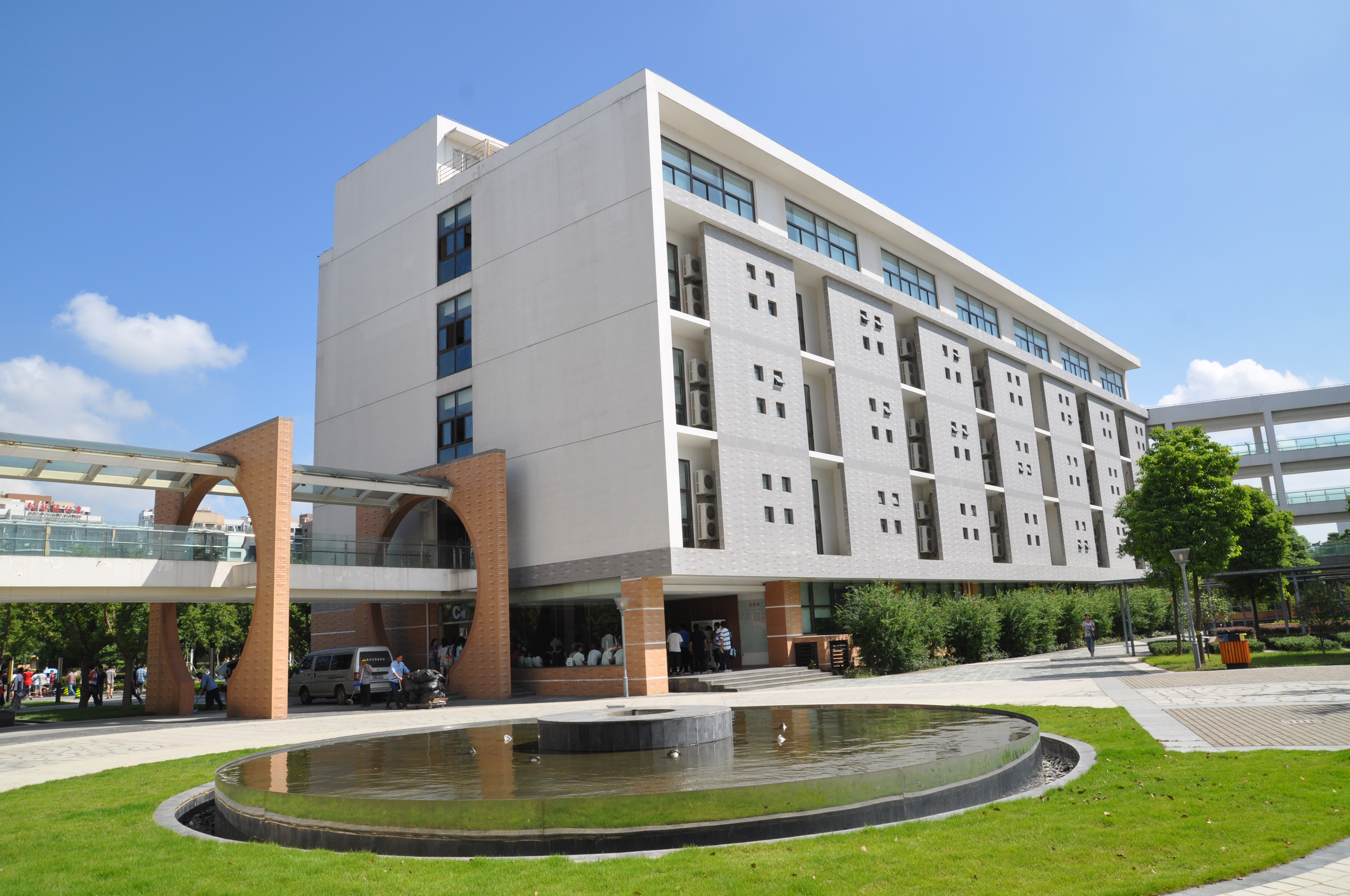  p>苏州百年职业学院(suzhou centennial college),简称:scc,坐落于