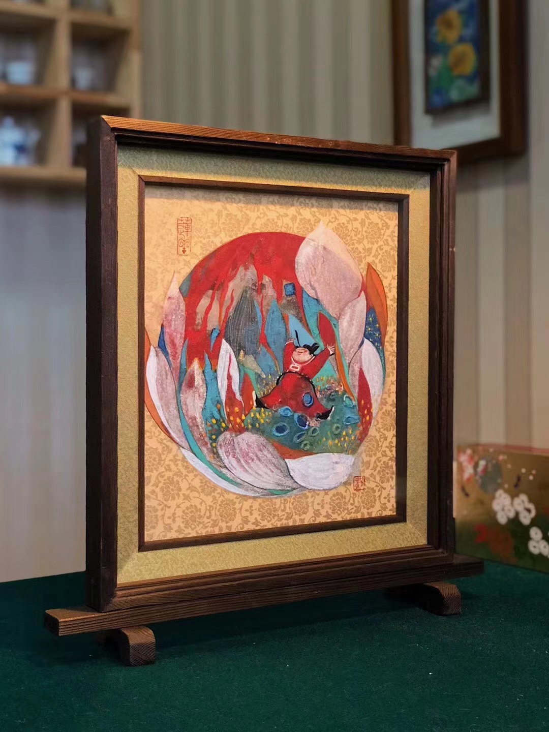  p>《花冠小仙》系列作品为莲羊从2015年开始创作的岩彩画作品,至今