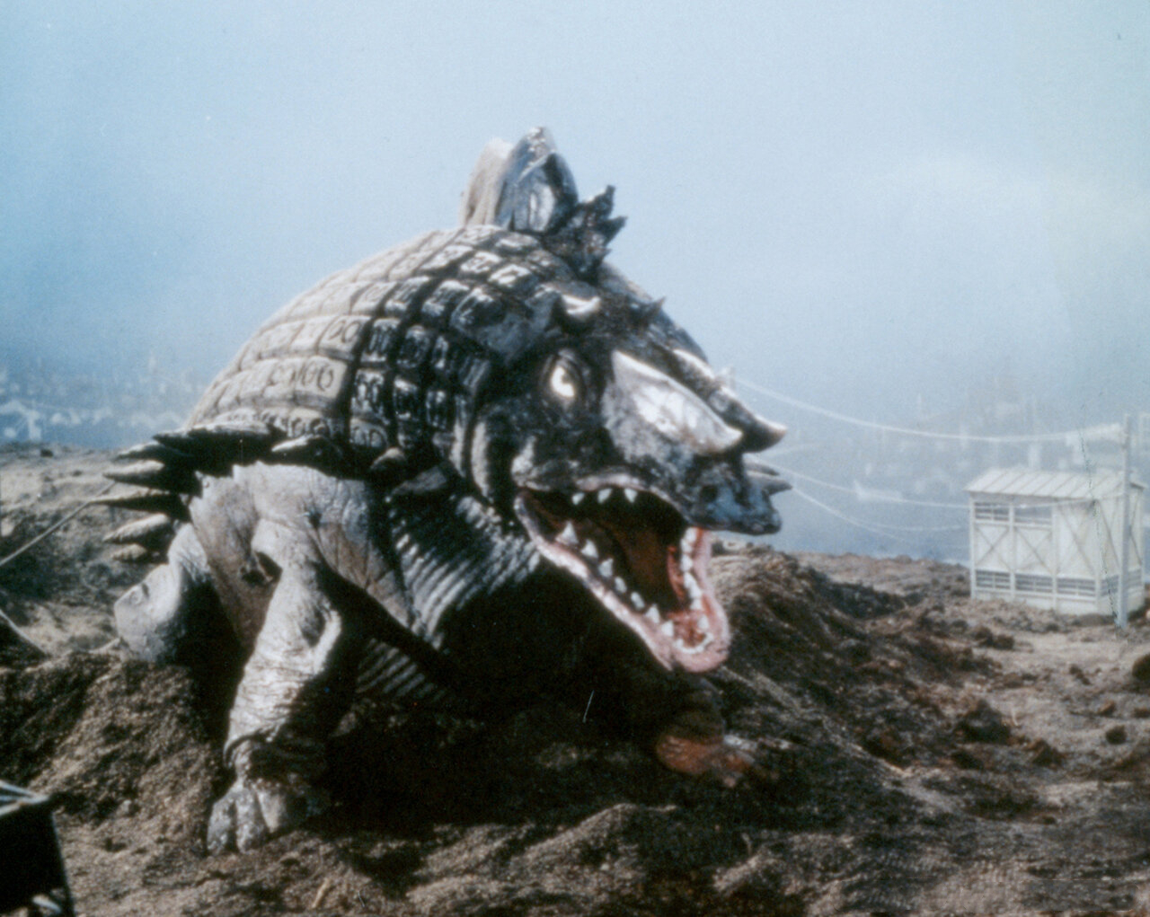  p>百万吨怪兽 史盖顿(スカイドン/skydon),是 a target="_blank"