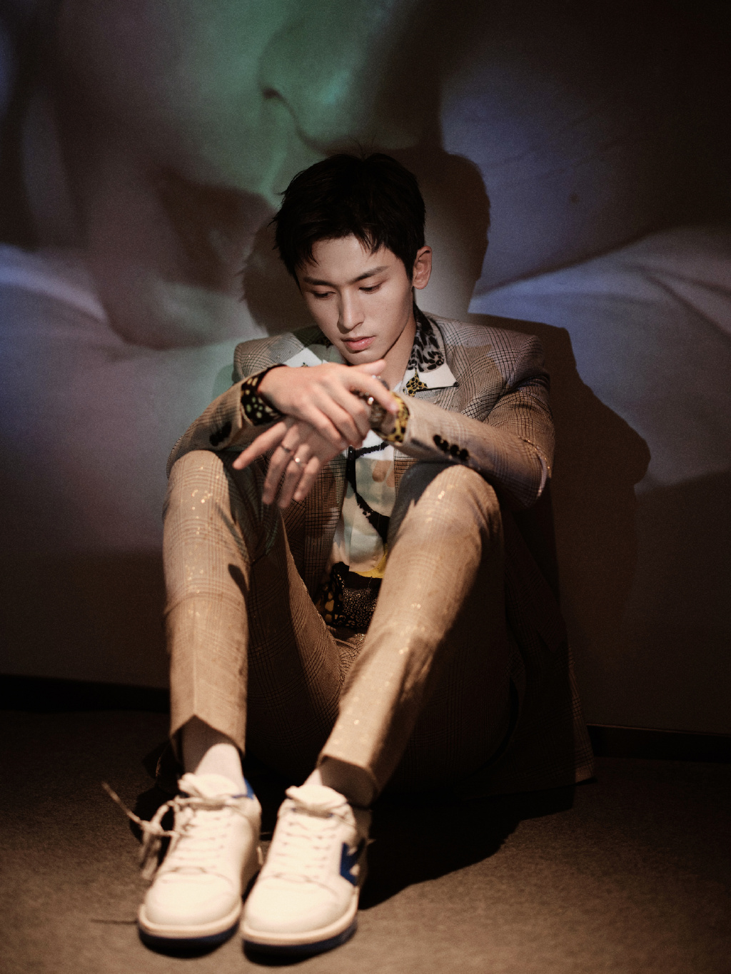  p>张哲瀚,1991年5月11日出生于江西省新余市,中国内地影视男演员