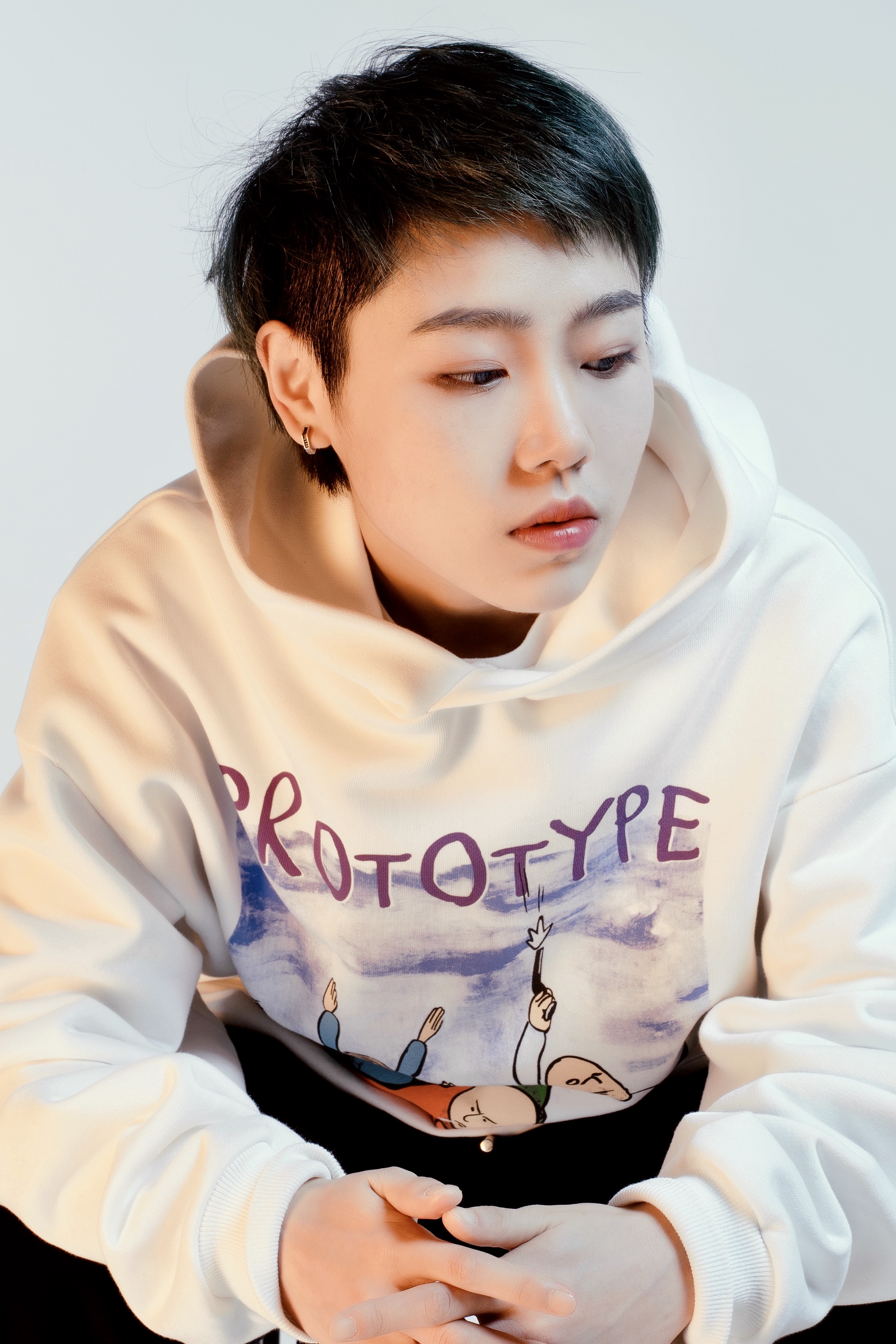  p data-id="gnbs4l5rq6">吕口口,女,中国 a