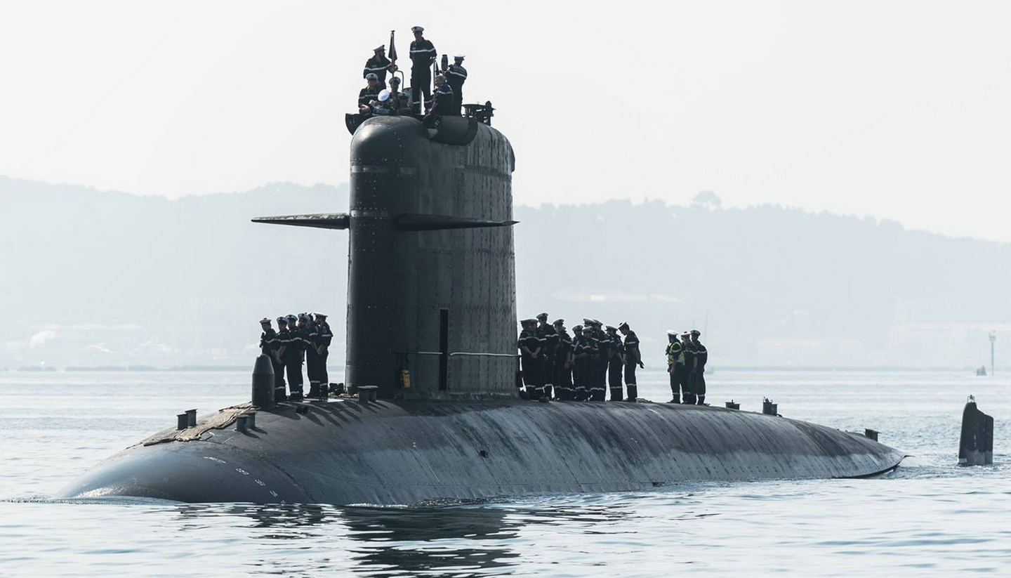 法国"珍珠"号核动力攻击潜艇