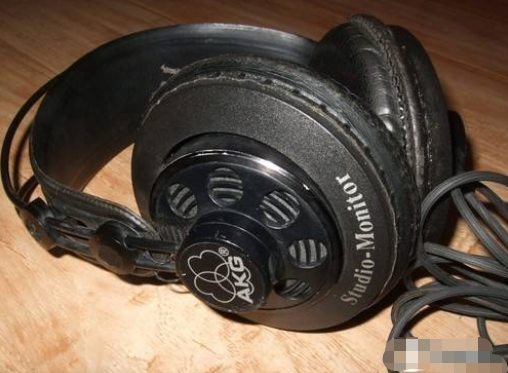 AKG k240df_百度百科