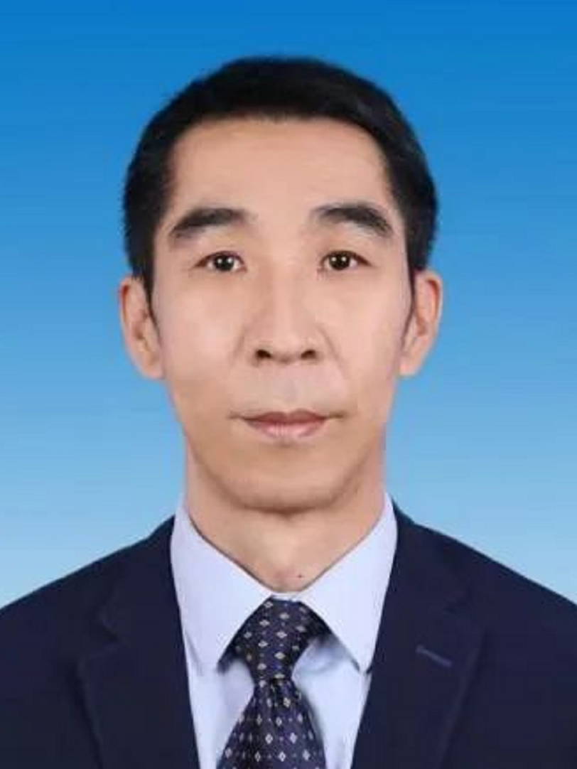  p>高波,男,汉族,1973年1月生,河北承德人,研究生学历,管理学博士,副