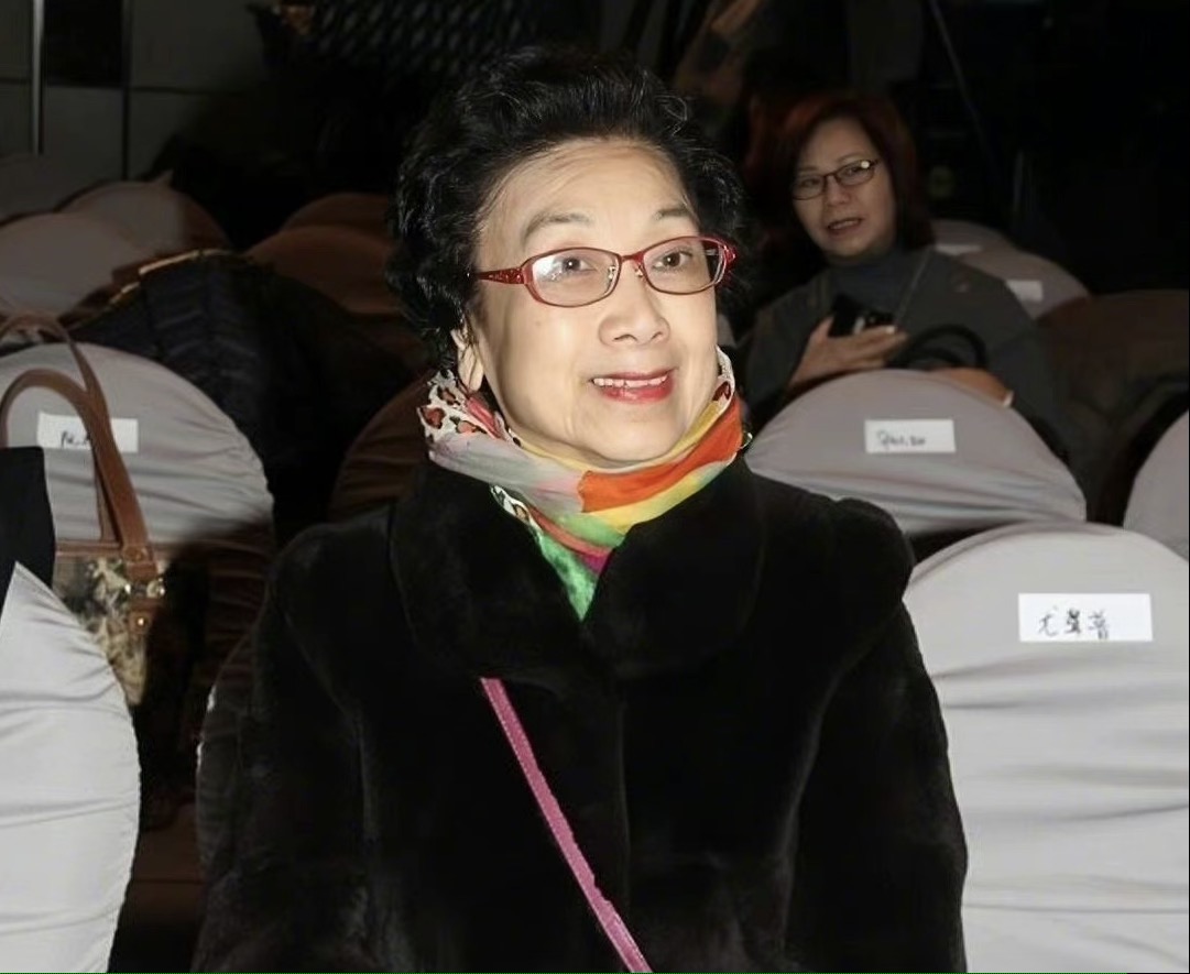 香港粤剧名伶任冰儿去世，享年91岁，连周星驰都借鉴过她的形象_百科TA说