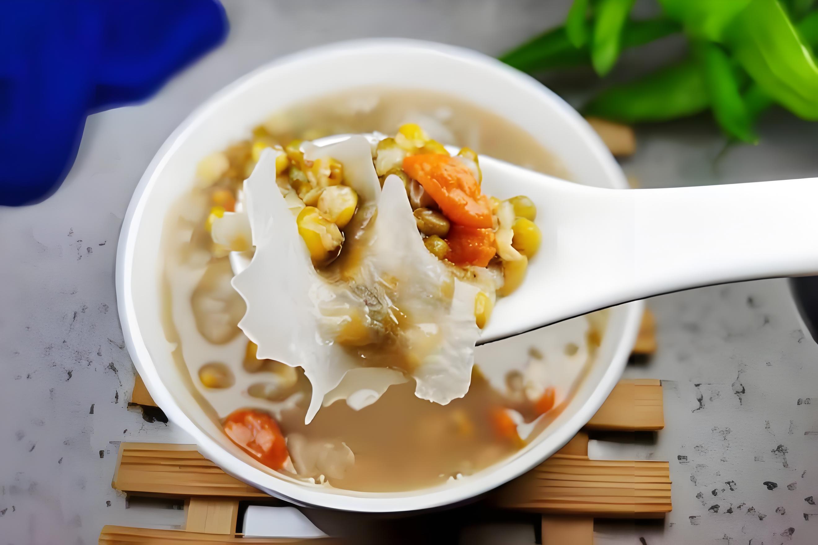 绿豆枸杞银耳汤