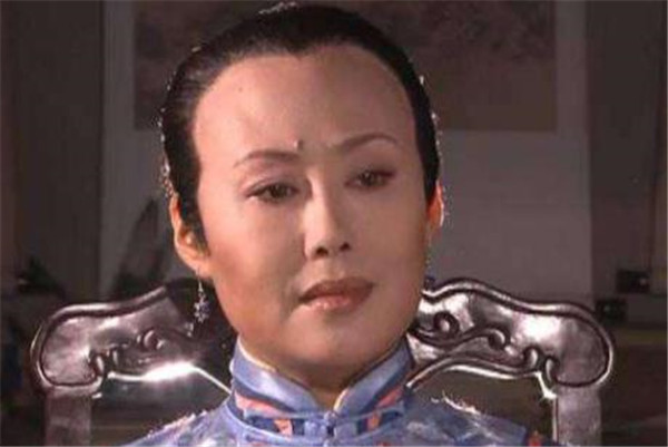 白文氏,电视剧《 a target="_blank" href="/item/大宅门/13886