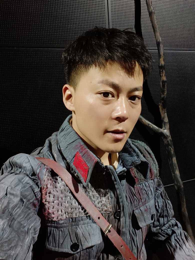 gnbba5z9a0">王铁军,男,1993年生于河北邯郸,毕业于上海戏剧学院,演员