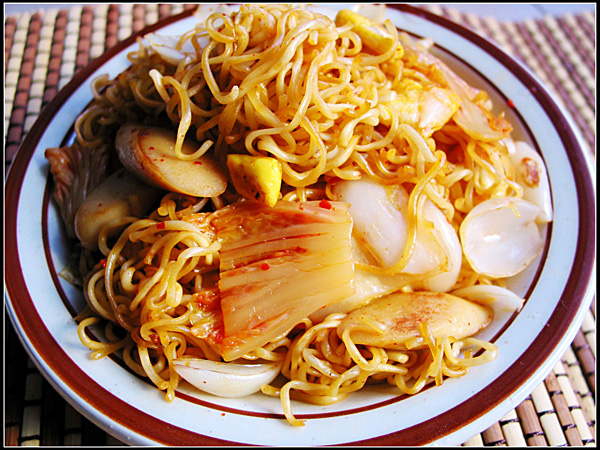 韩式泡菜炒面
