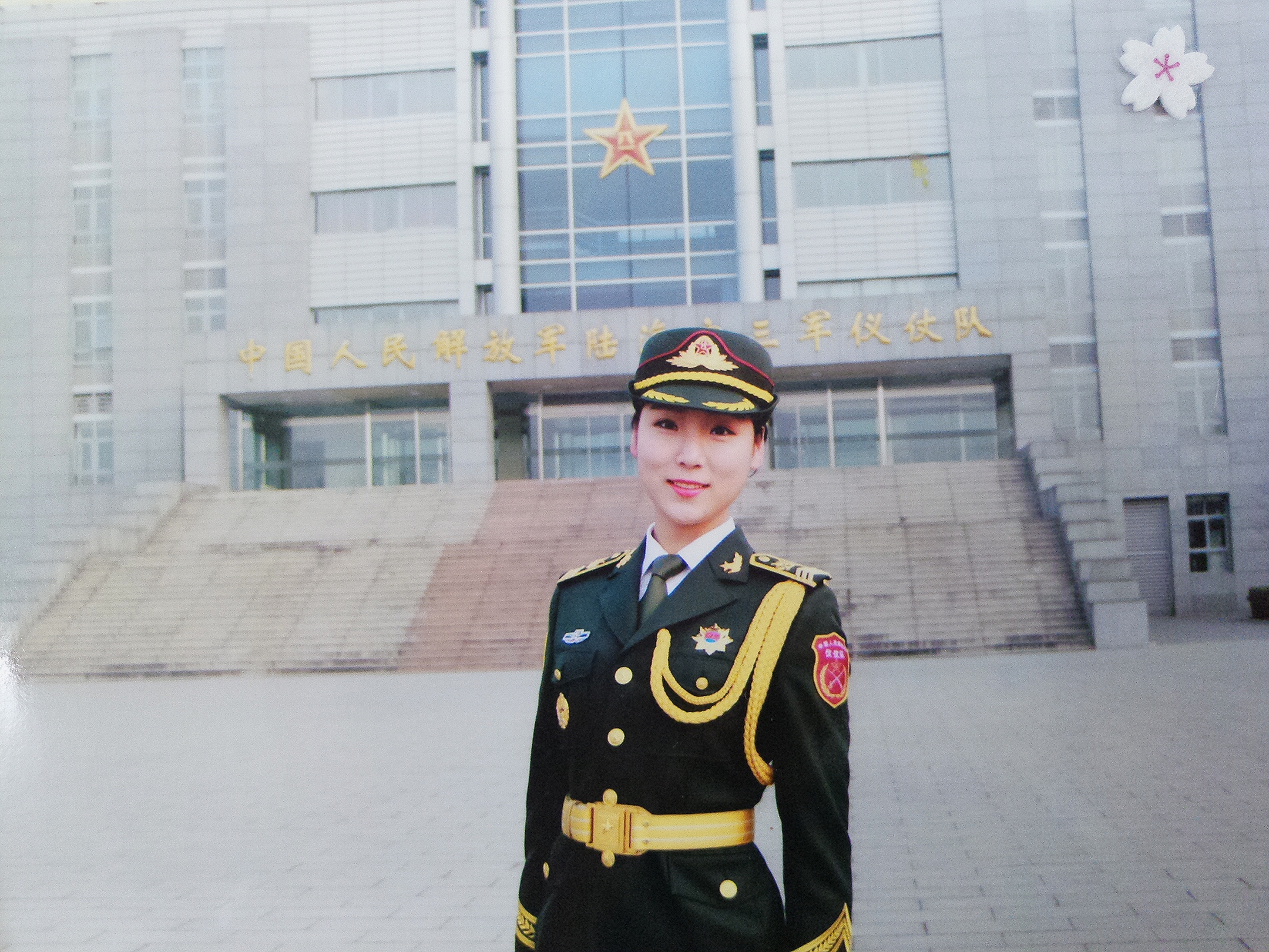 2015年入伍,毛雯已在女兵中队度过了两年的时光 /p>