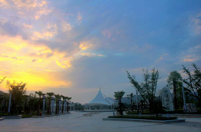  p data-id="gnzvb8lc4c">义宁镇,隶属于江西省九江市修水县,地处 a