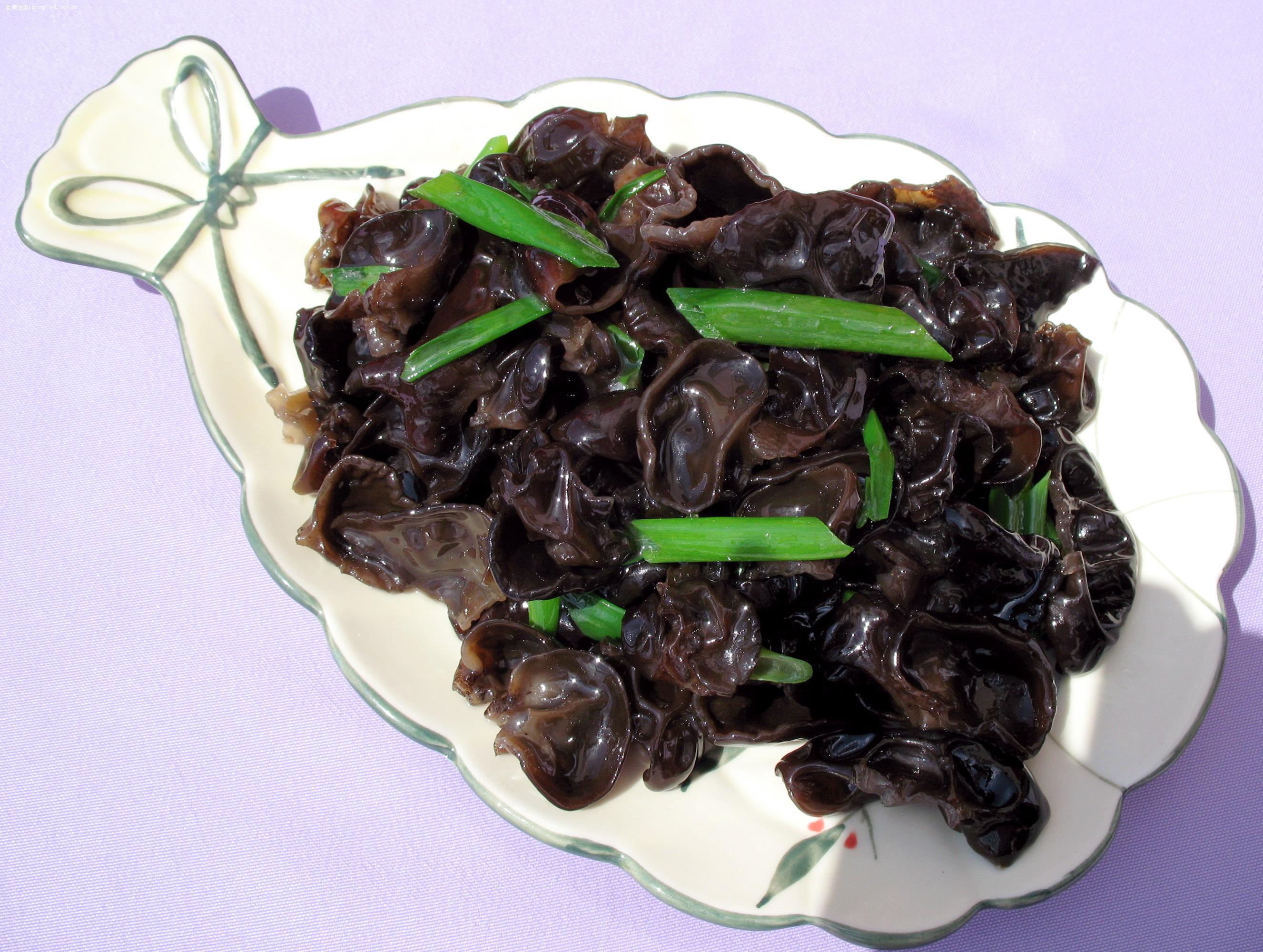 素炒黑木耳