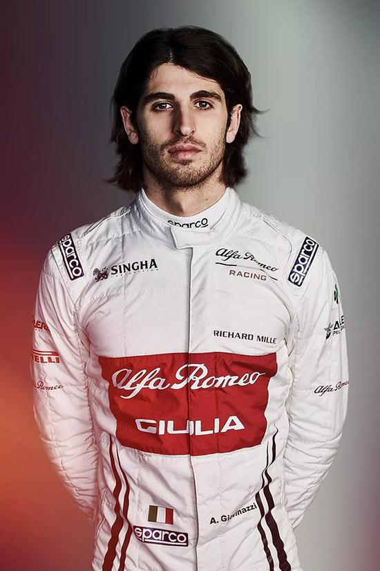 giovinazzi),1993年12月14日出生martina franca,意大利车手