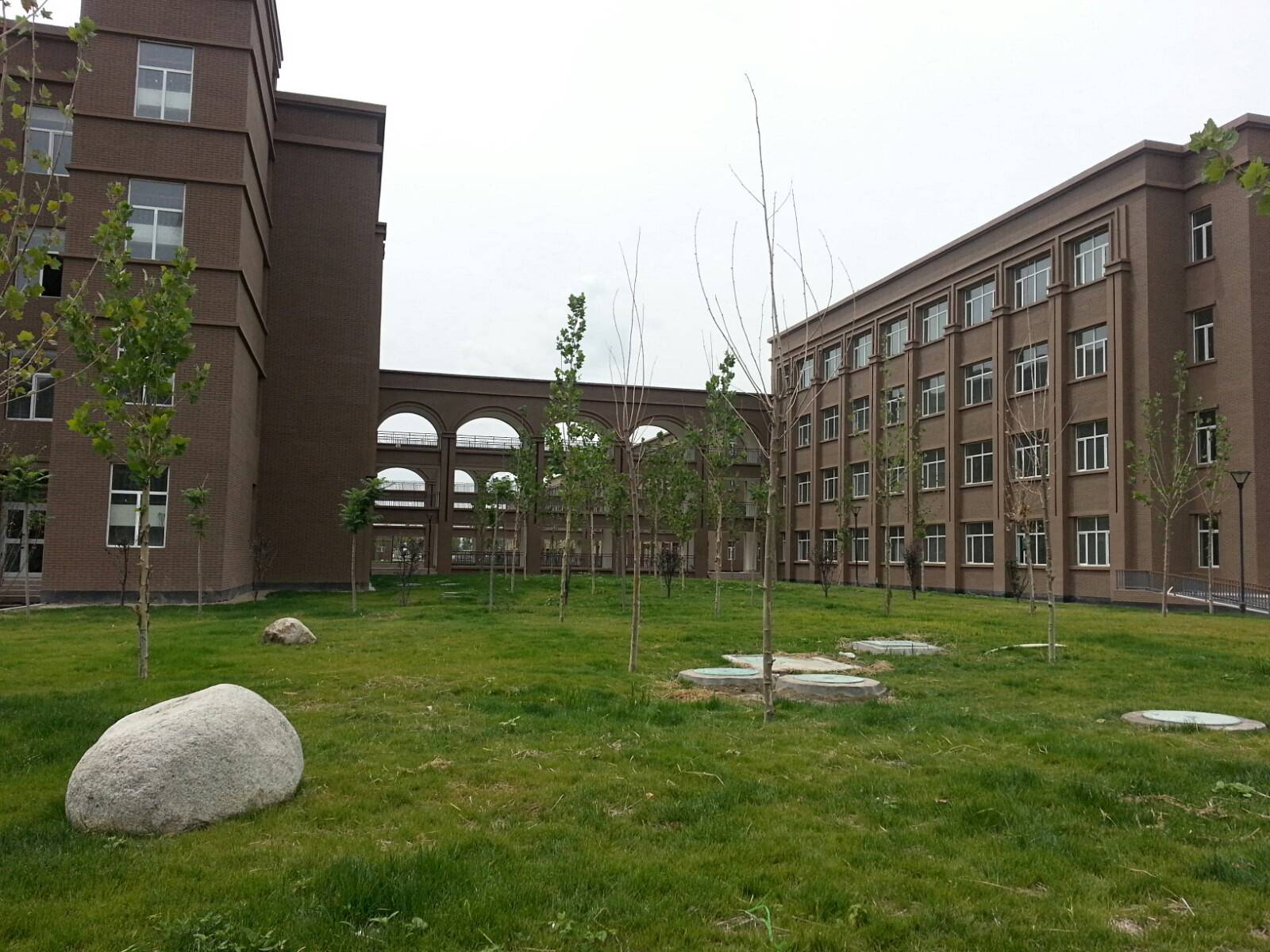 阿克苏市高级中学
