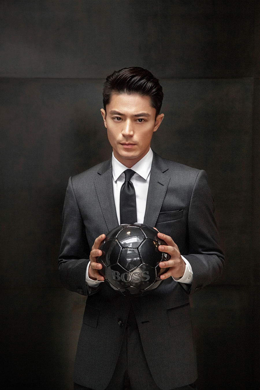  p>霍建华(wallace huo),1979年12月26日出生于台湾省台北市,祖籍山东