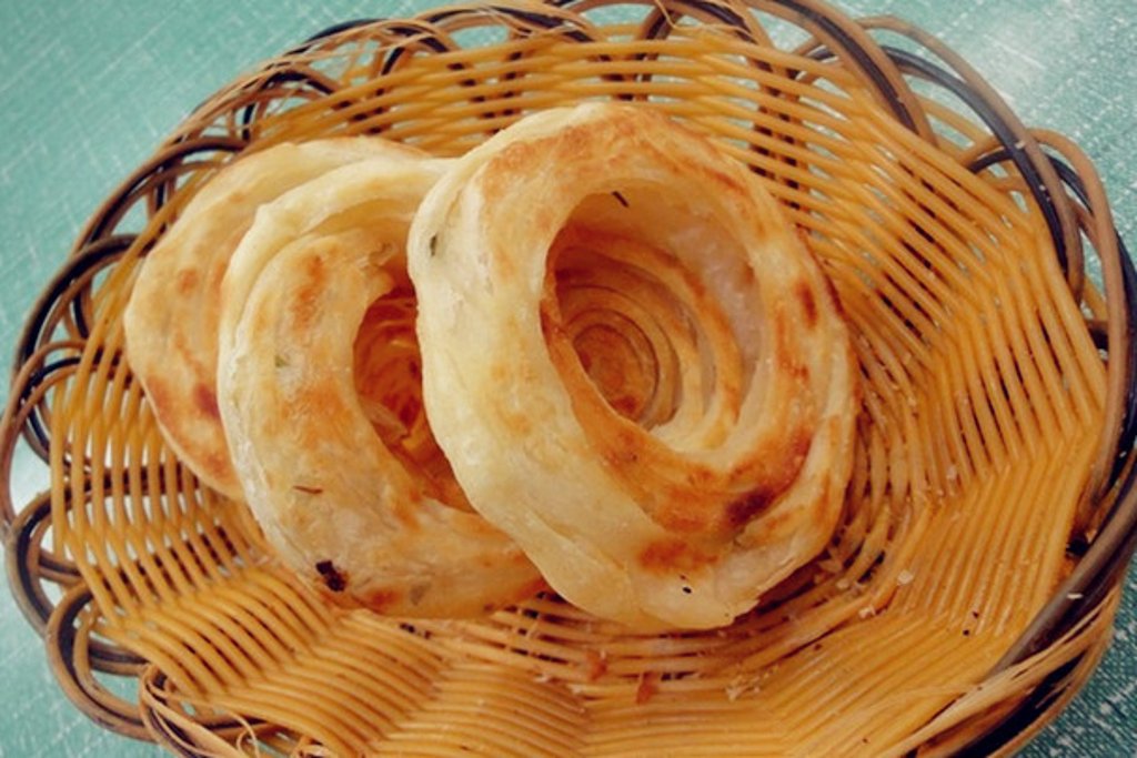  p>油旋黑粉是绥德最有 a target="_blank" href="/item/风味小吃">