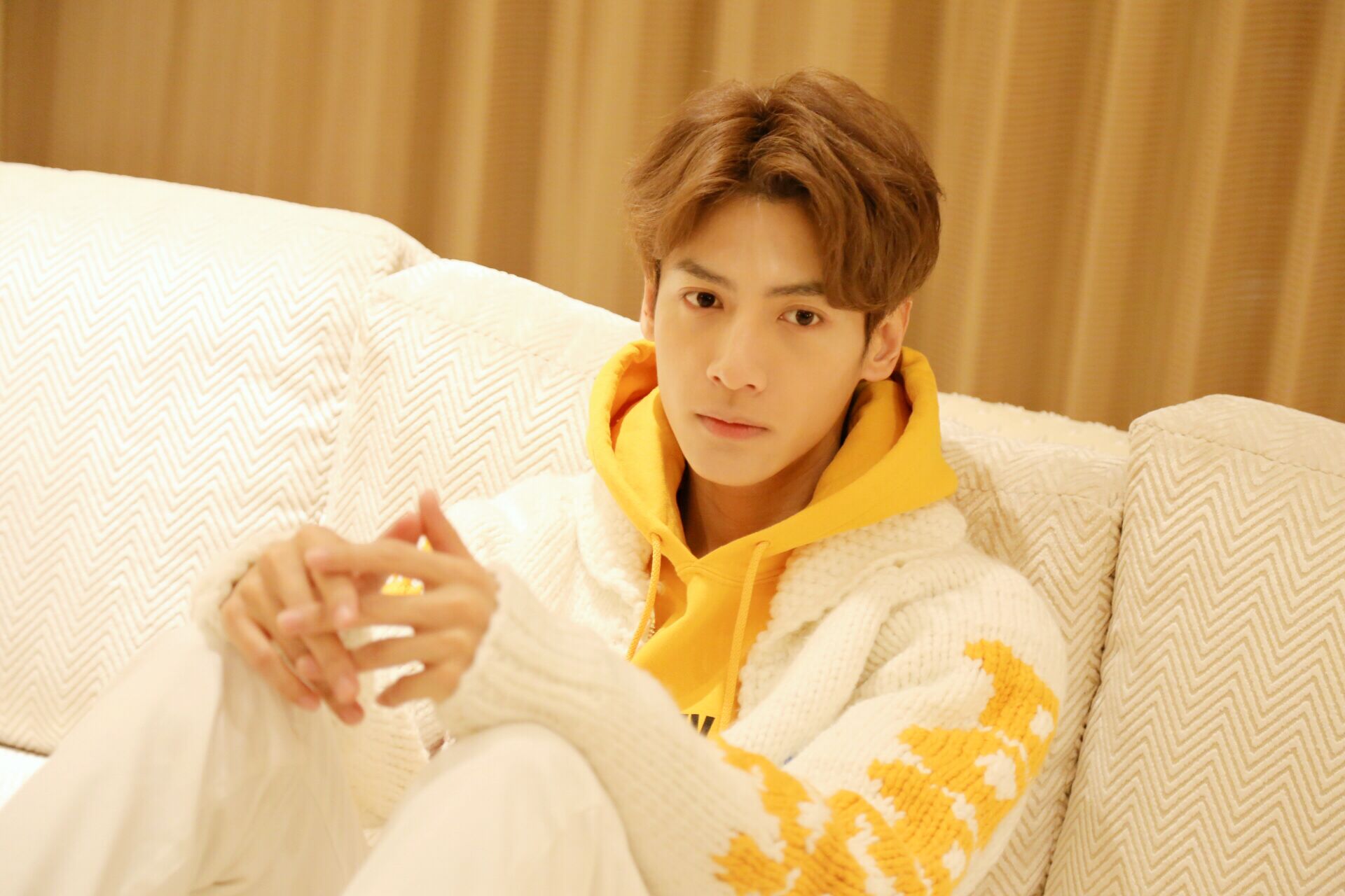  p>罗云熙(leo),1988年7月28日出生于四川省成都市,中国内地男歌手