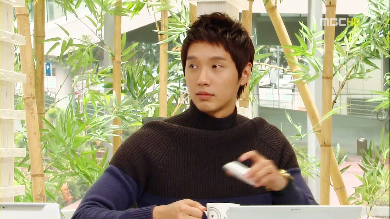  p>池贤宇,1984年11月29日出生于韩国,韩国男演员,歌手.