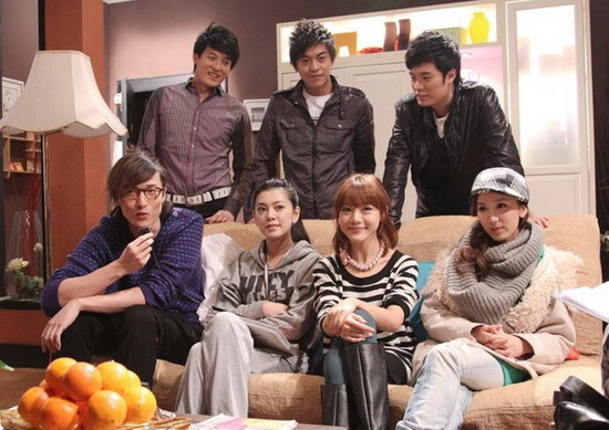  p>《爱情公寓》是上海电影集团公司出品,上海高格影视制作有限公司