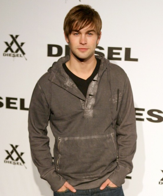  p>切斯·克劳福 (chace crawford),1985年7月18日出生于德克萨斯州卢