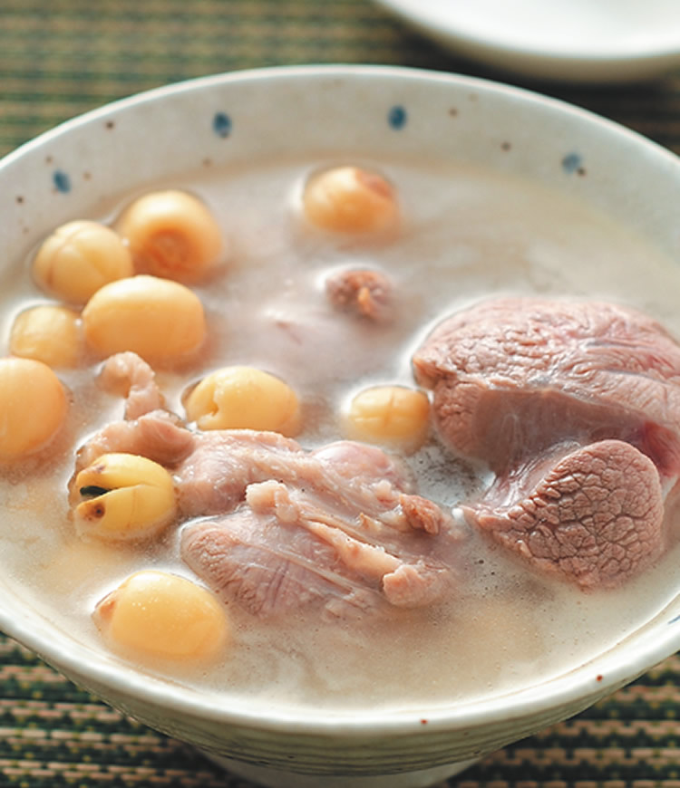 莲子里脊汤