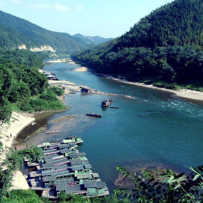  p data-id="gnaryde92m">贝江位于融水苗族自治