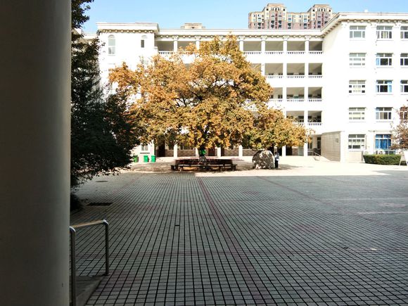 2 middle school),简称"新乡市二中",位于河南省 a href="#" data