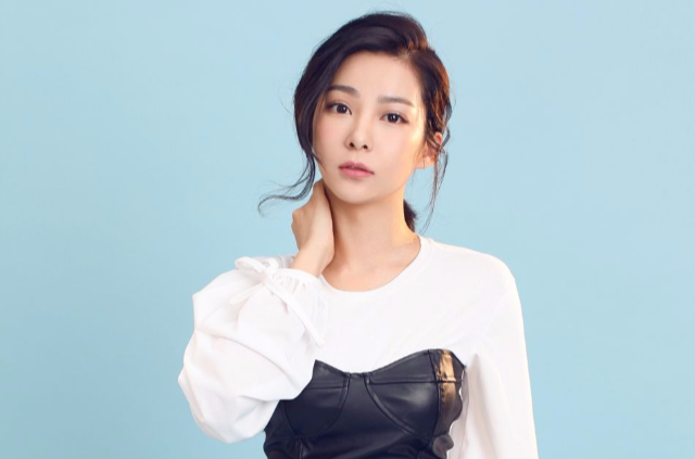  p>袁紫侨(曾用名袁圣殷),1991年7月10日出生于上海市,毕业于 a