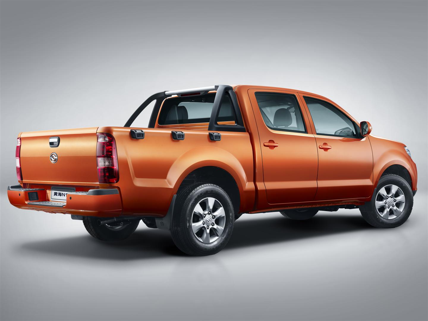 一流设计公司,独立研发的全新自主平台产品,与国际流行皮卡车系接轨