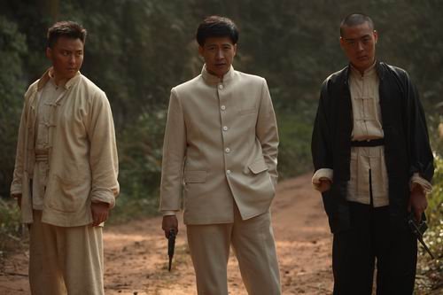  p>《雾柳镇》是由 a href="#" data-lemmaid="4902797">黄健中 /a>