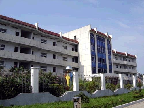 六安市徐集中学