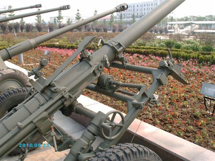  p data-id="gnxbdbdu9r">56式160mm迫击炮.
