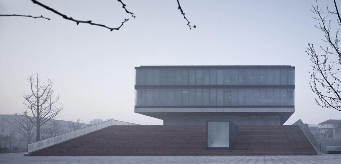 4u5">姚力,男,职业 a target="_blank" href="/item/摄影家/7800373"