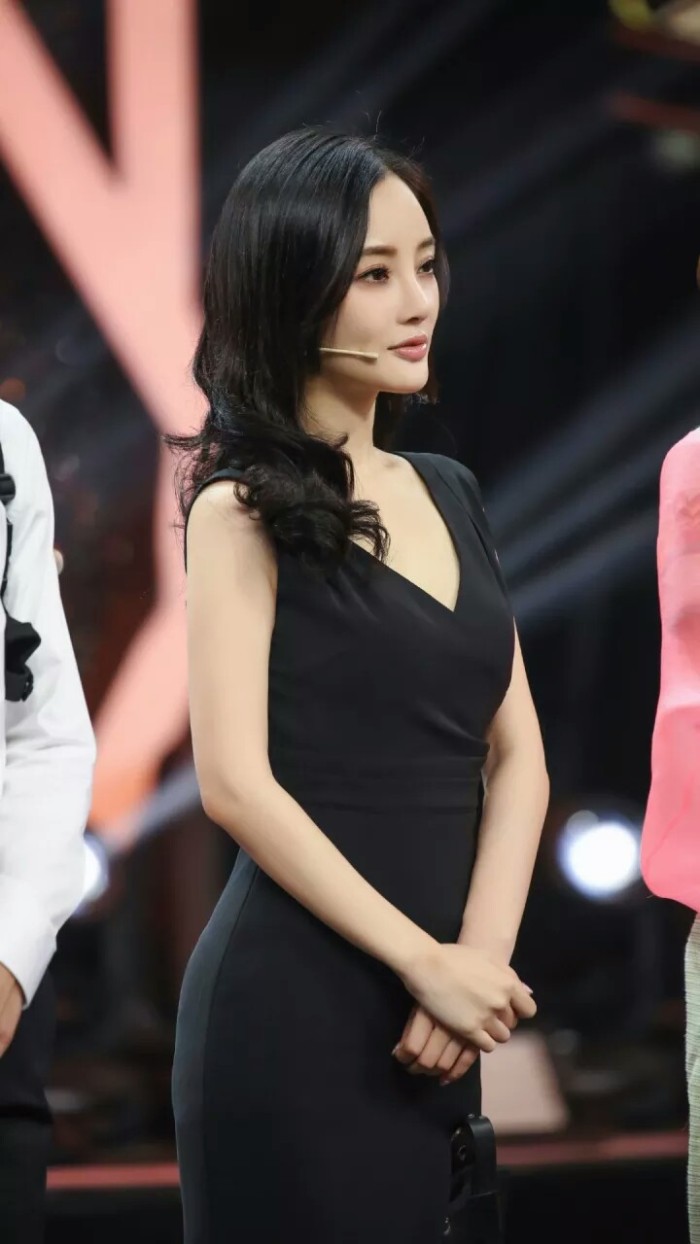 李小璐,1981年9月30日出生于北京市,籍贯安徽安庆,中国内地影视女演员