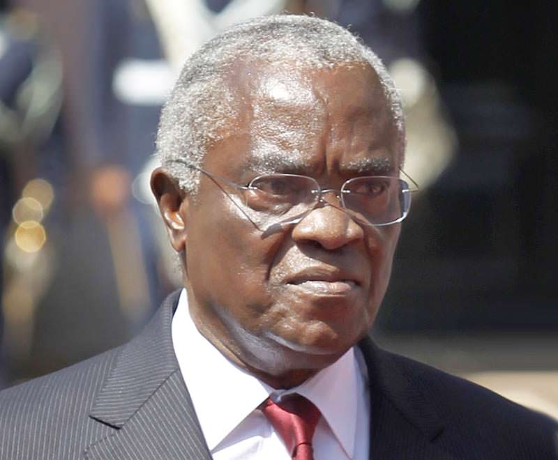  p>曼努埃尔·平托·达科斯塔(葡萄牙语:manuel pinto da costa,1937